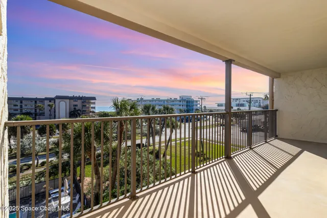 $2,600 | 4105 Ocean Beach Boulevard, Unit 422, Cocoa Beach, FL 32931