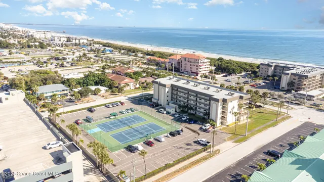 $2,600 | 4105 Ocean Beach Boulevard, Unit 422, Cocoa Beach, FL 32931