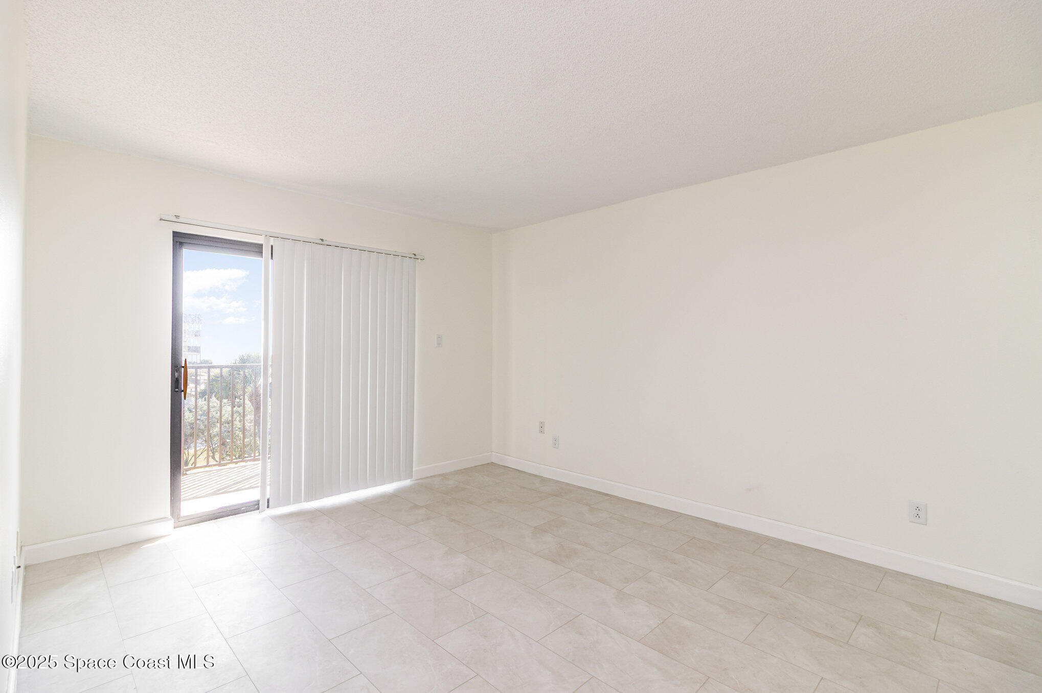 4105 Ocean Beach Boulevard, Unit 422 Cocoa Beach, FL 32931 - Photo 9 of 15 a view of an empty room