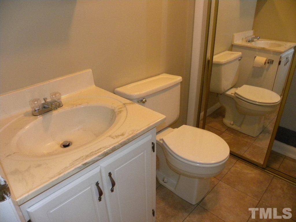 308 Chicopee Road Benson, NC 27504 - Photo 8 of 12 Gallery Image 8