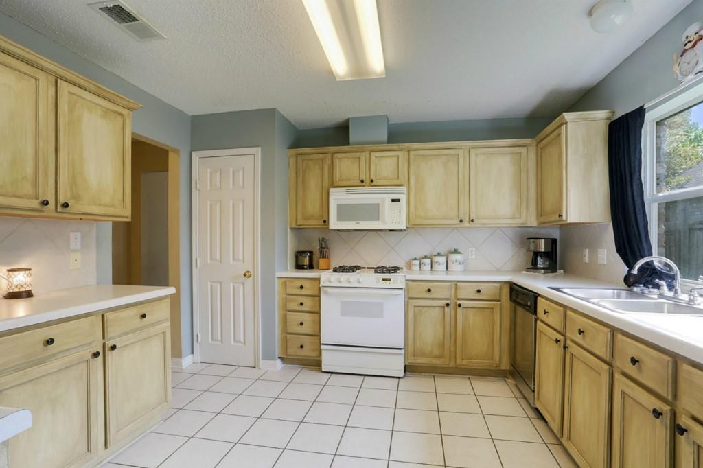 1557 Hunter's Point Road Slidell, LA 70460 - Photo 6 of 14 Gallery Image 6
