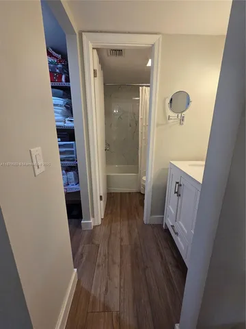 $3,000 | 9410 Poinciana Place, Unit 408, Davie, FL 33324