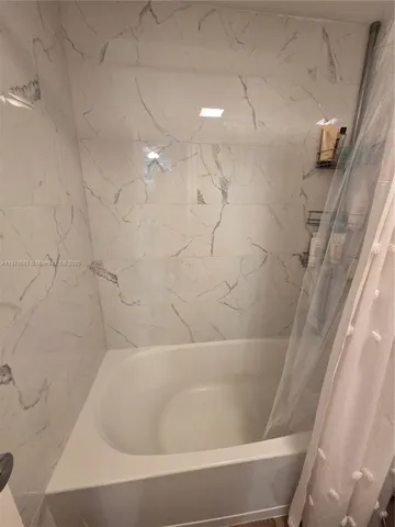 $3,000 | 9410 Poinciana Place, Unit 408, Davie, FL 33324