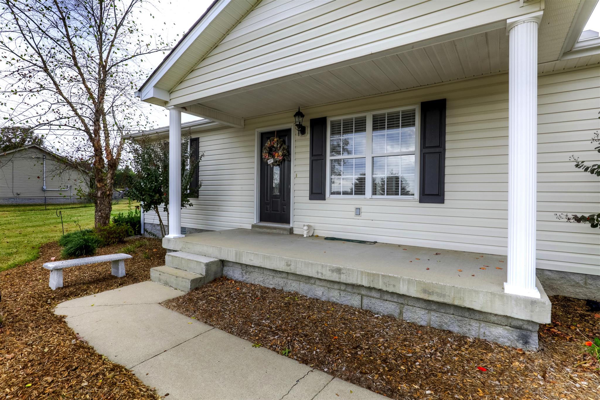 2749 Gwynn Road Lebanon, TN 37090 - Photo 2 of 26