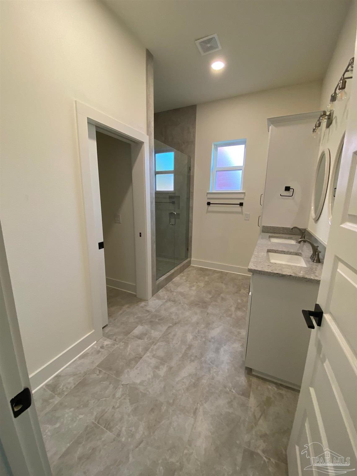 5418 Viking Road Pensacola, FL 32507 - Photo 5 of 22 Gallery Image 5