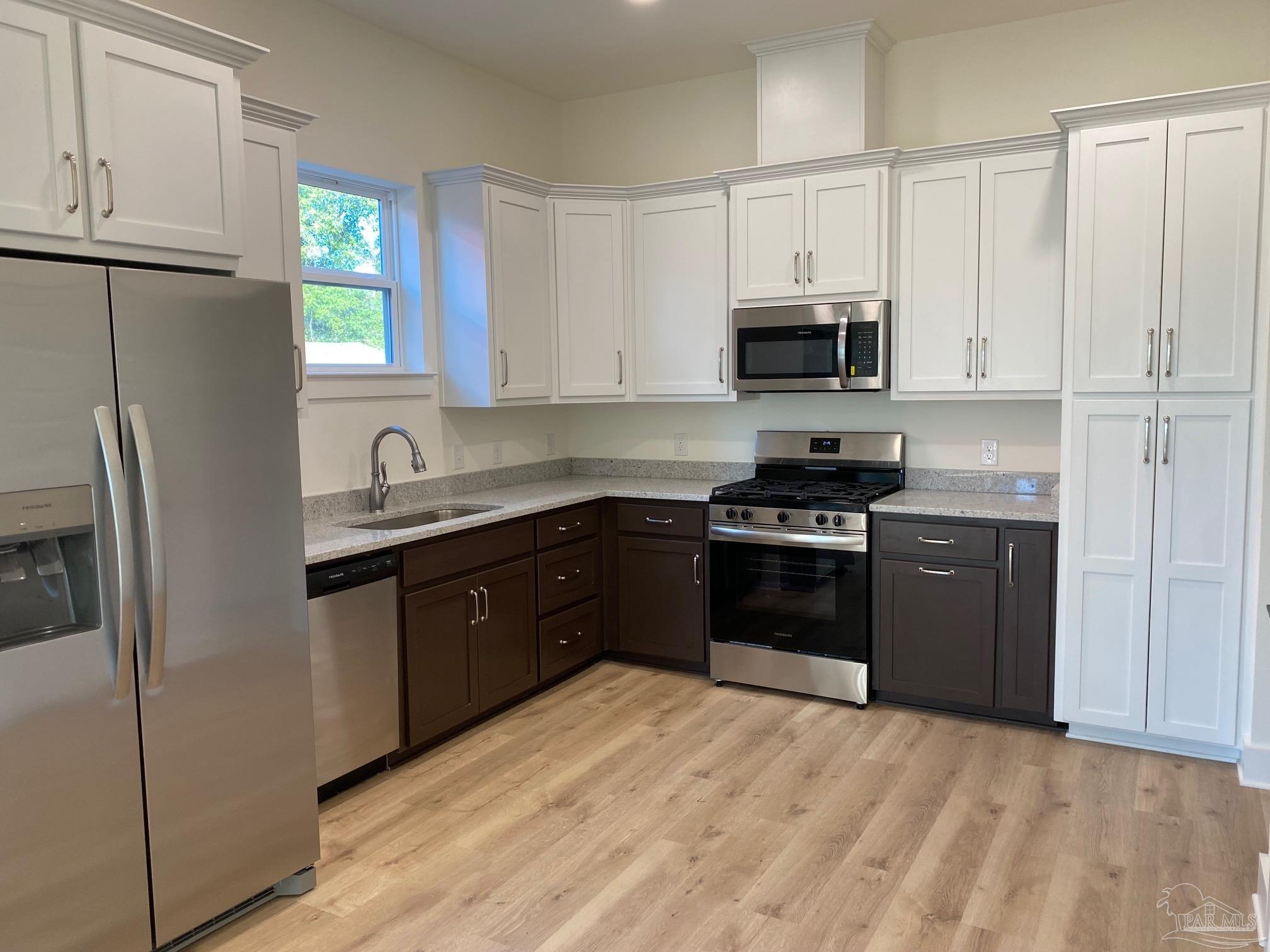 5418 Viking Road Pensacola, FL 32507 - Photo 10 of 22 Gallery Image 10