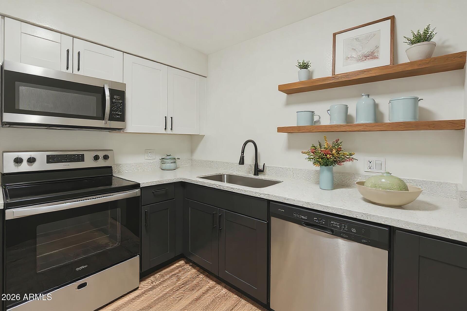 1102 East Pierce Street Phoenix, AZ 85006 - Photo 7 of 11 1102 E Pierce St_5