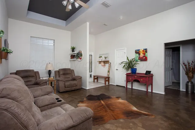 $289,900 | 6301 South Bowie Street, Amarillo, TX 79118