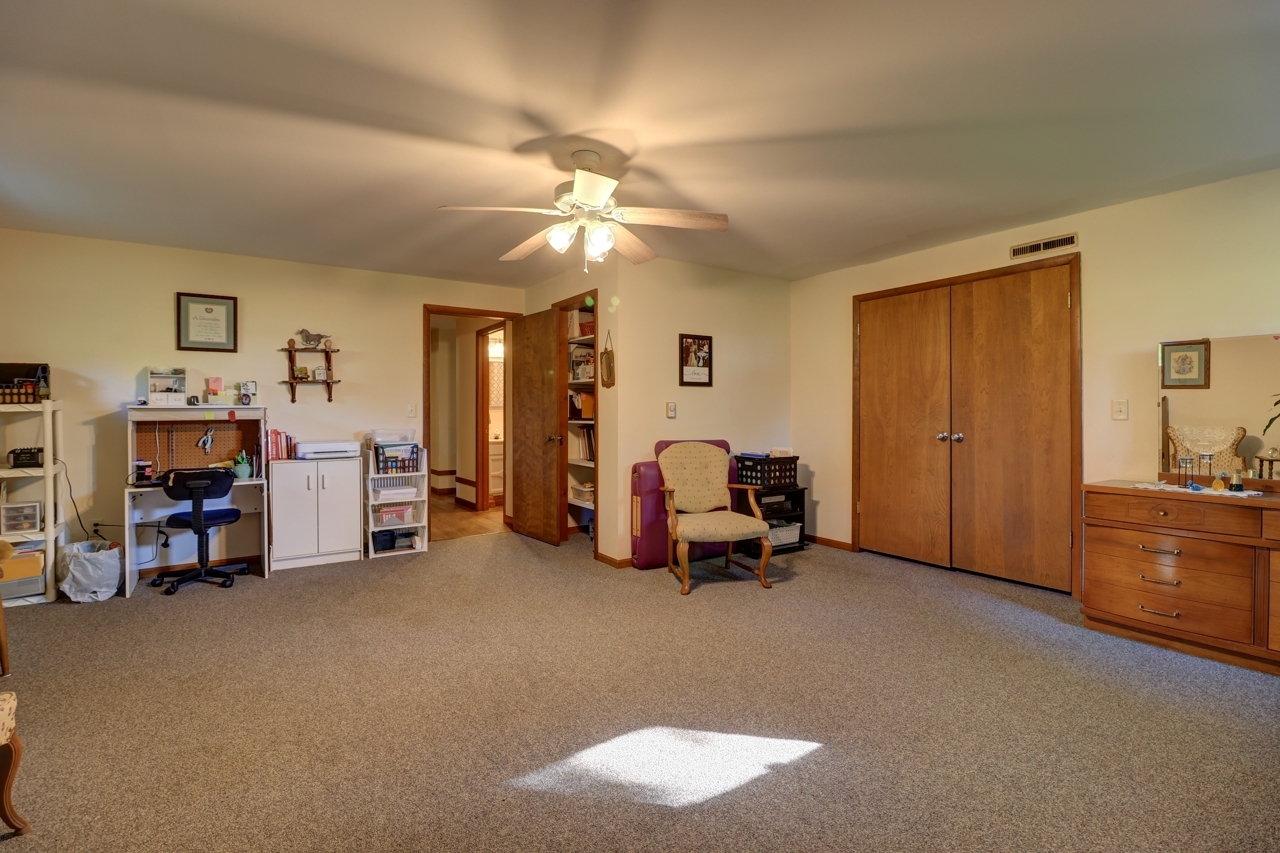 14755 Fenton Road Morrison, IL 61270 - Photo 13 of 34