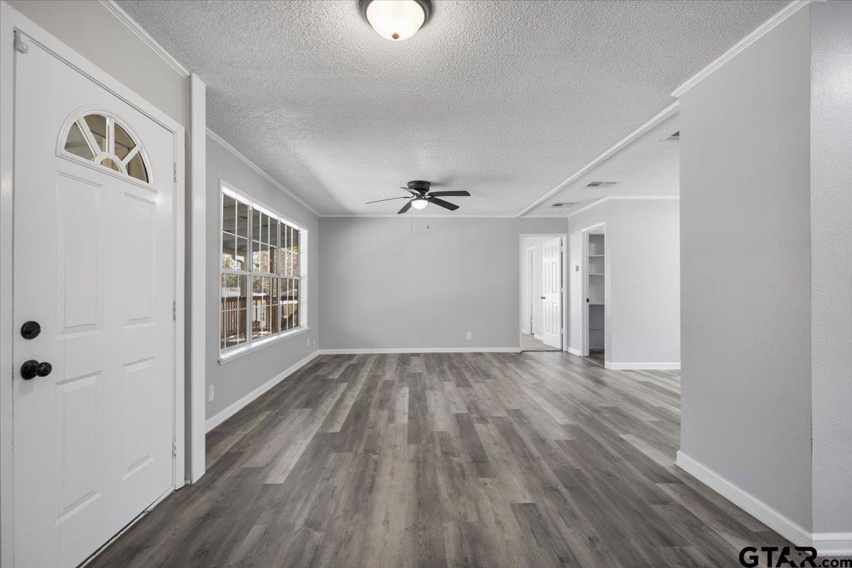 18607-c R 498 C R 498 Lindale, TX 75771 - Photo 9 of 41