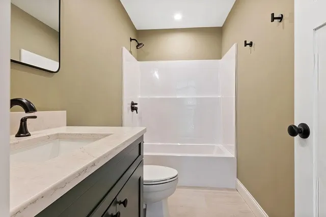 $1,200,000 | 2 Jordan Way, Tuftonboro, NH 03894