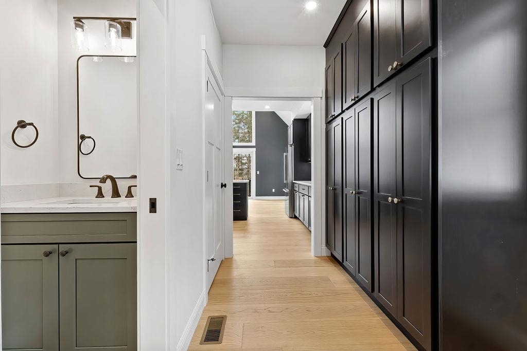 2 Jordan Way Tuftonboro, NH 03894 - Photo 7 of 53