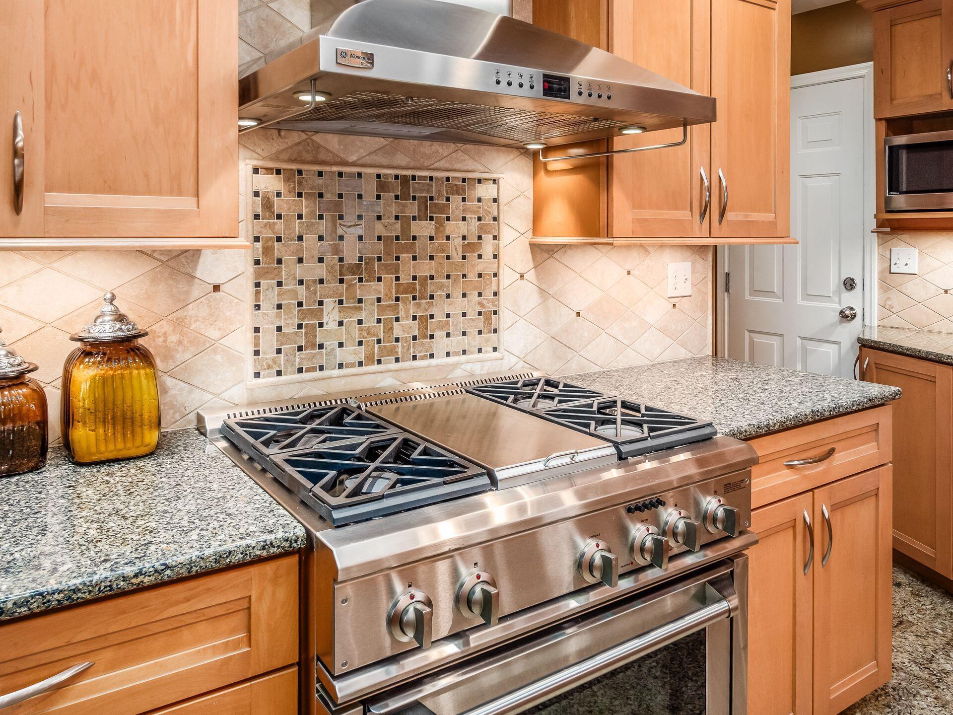 2080 Chardon Road Columbus, OH 43220 - Photo 22 of 115 Kitchen