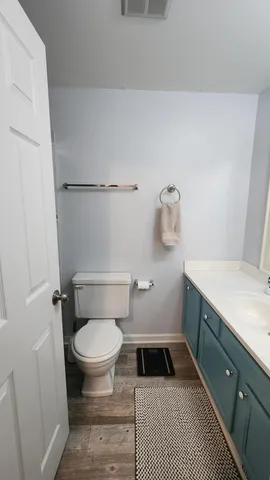 $184,900 | 37674 Colonial Drive South, Westland, MI 48185