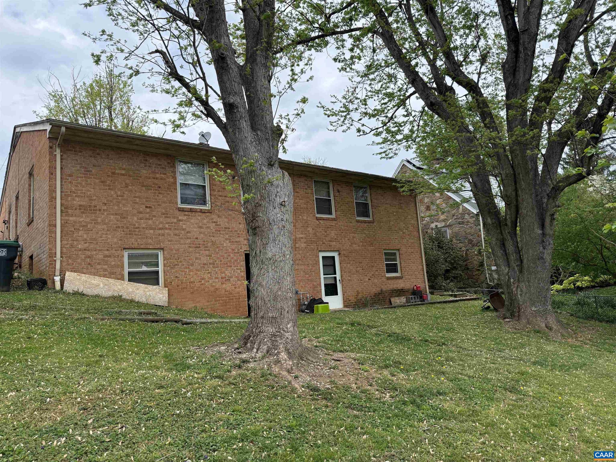 114 Harris Road Charlottesville, VA 22903 - Photo 3 of 16