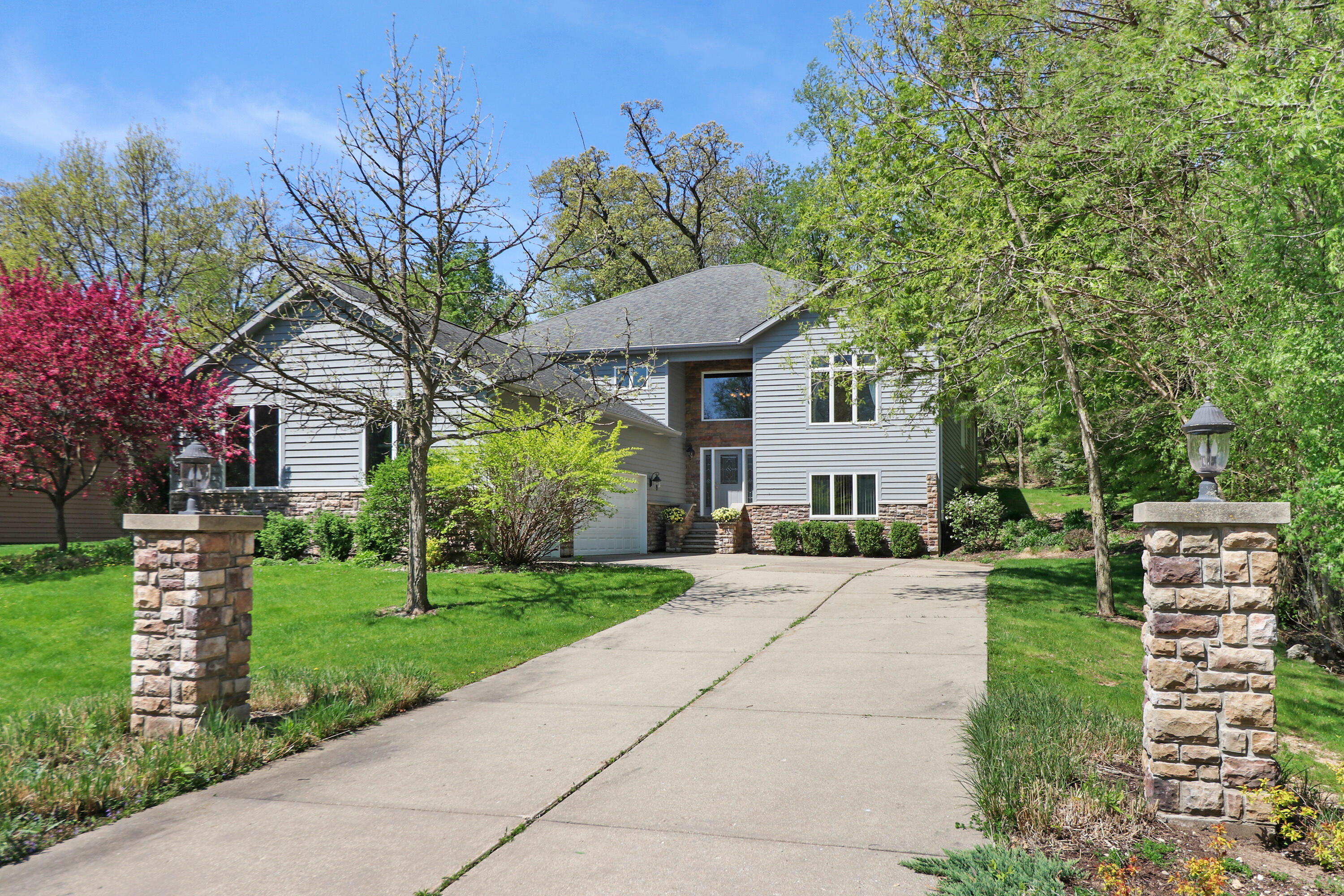www.countryclubestateshouse.com