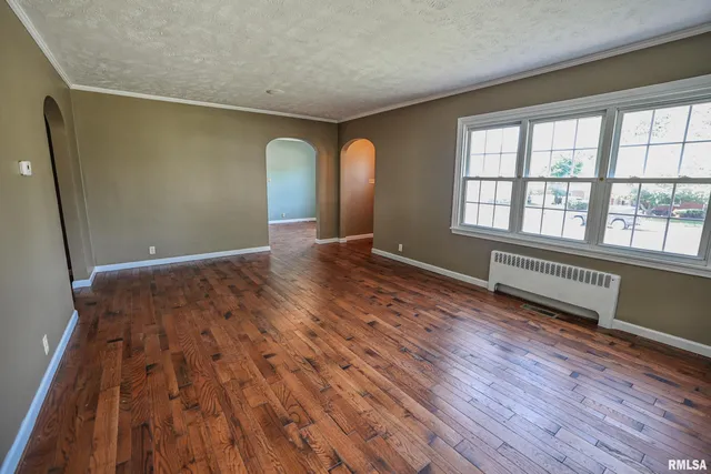 $177,000 | 428 South Madison Street, Pittsfield, IL 62363