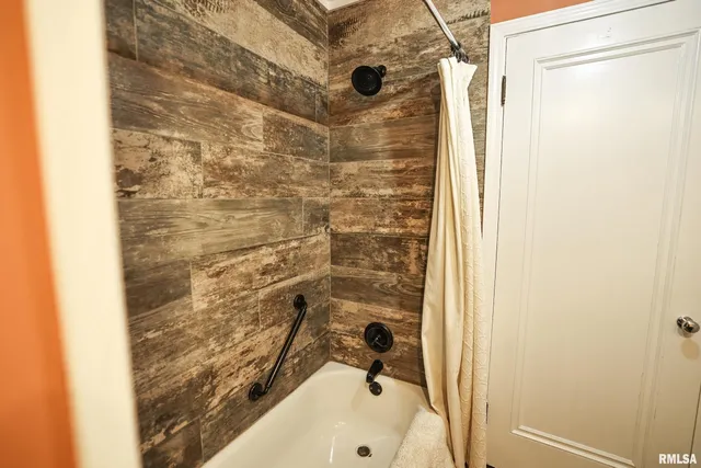 $177,000 | 428 South Madison Street, Pittsfield, IL 62363