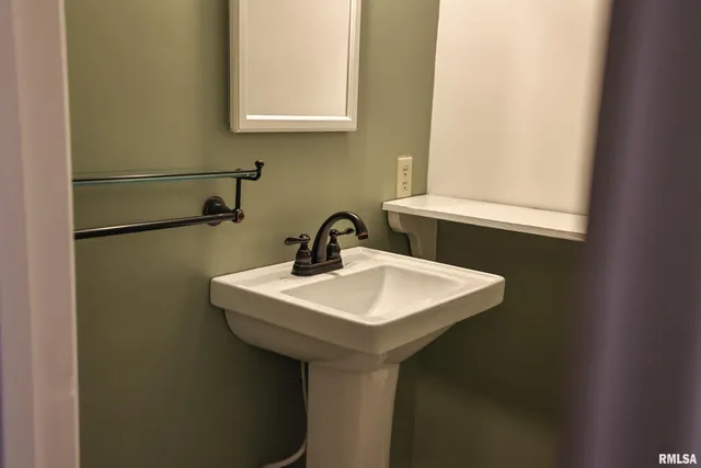 $177,000 | 428 South Madison Street, Pittsfield, IL 62363