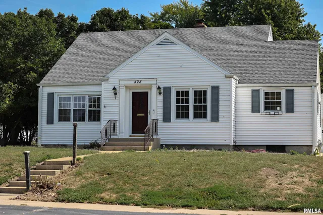$177,000 | 428 South Madison Street, Pittsfield, IL 62363