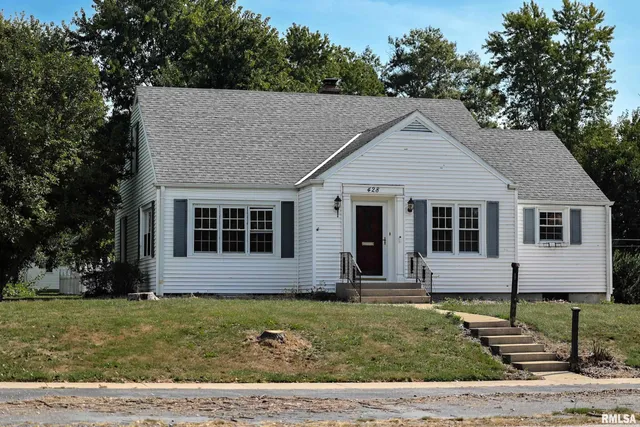 $177,000 | 428 South Madison Street, Pittsfield, IL 62363