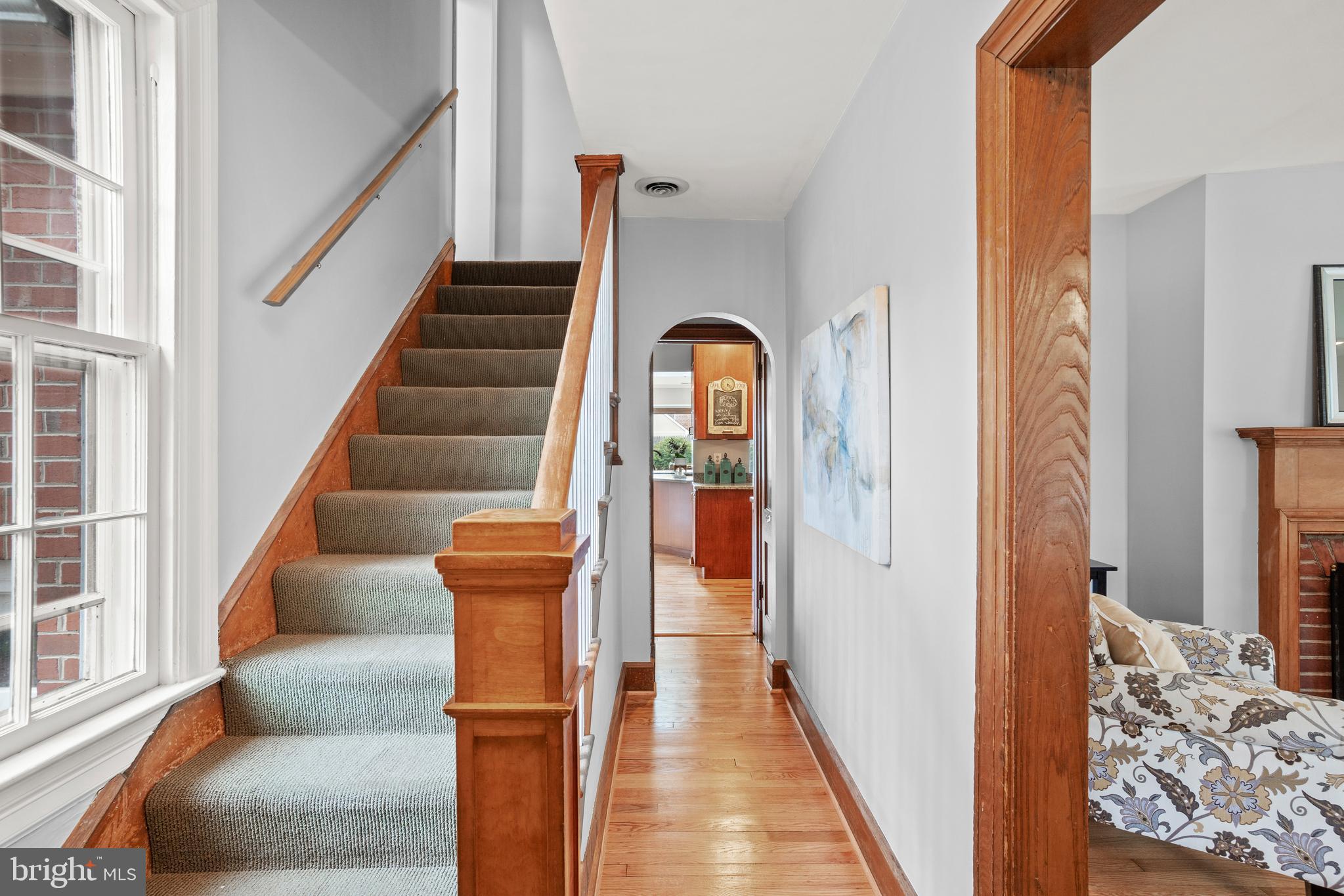 1233 Kensington Road McLean, VA 22101 - Photo 1 of 36 Gallery Image 1