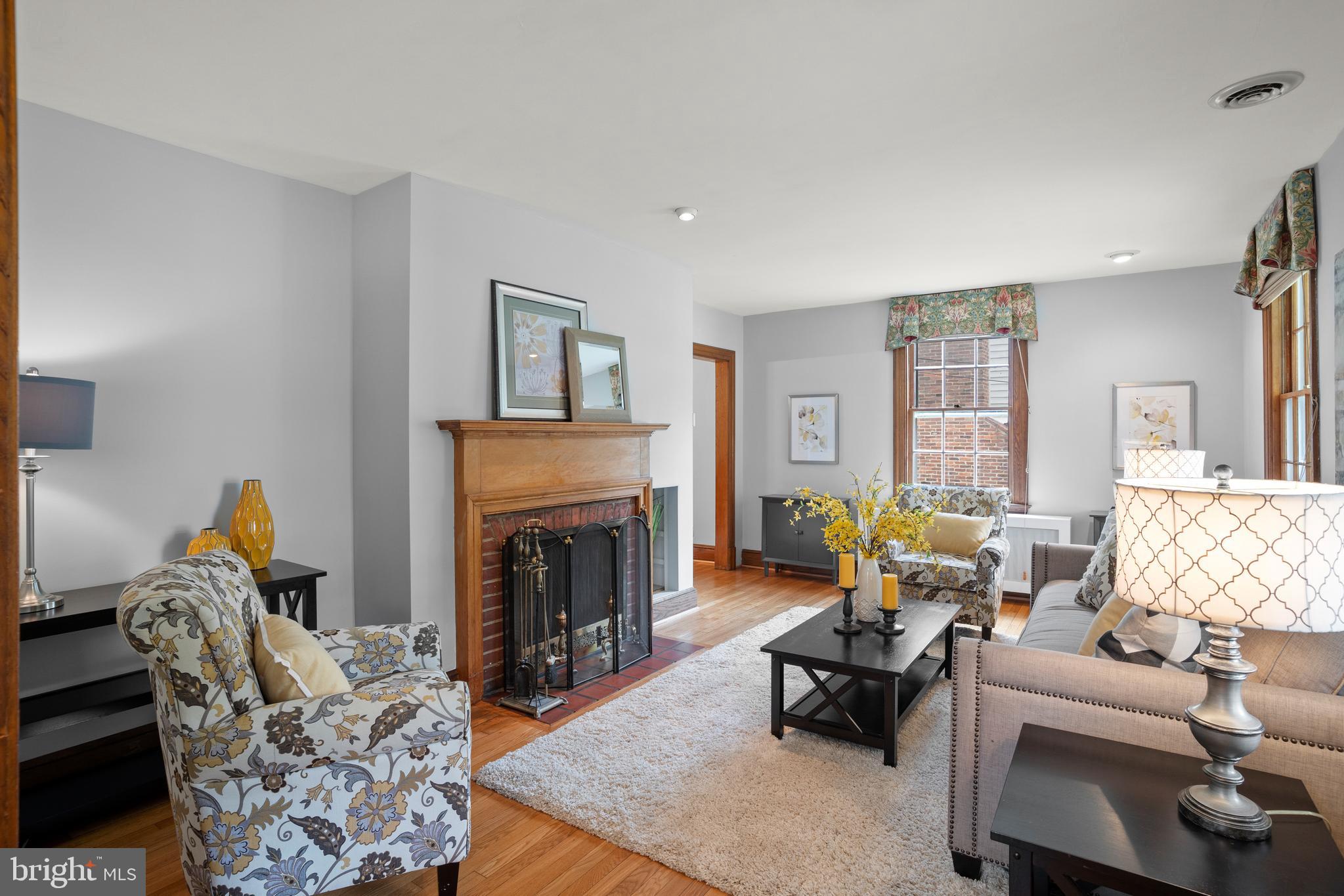 1233 Kensington Road McLean, VA 22101 - Photo 2 of 36 Gallery Image 2