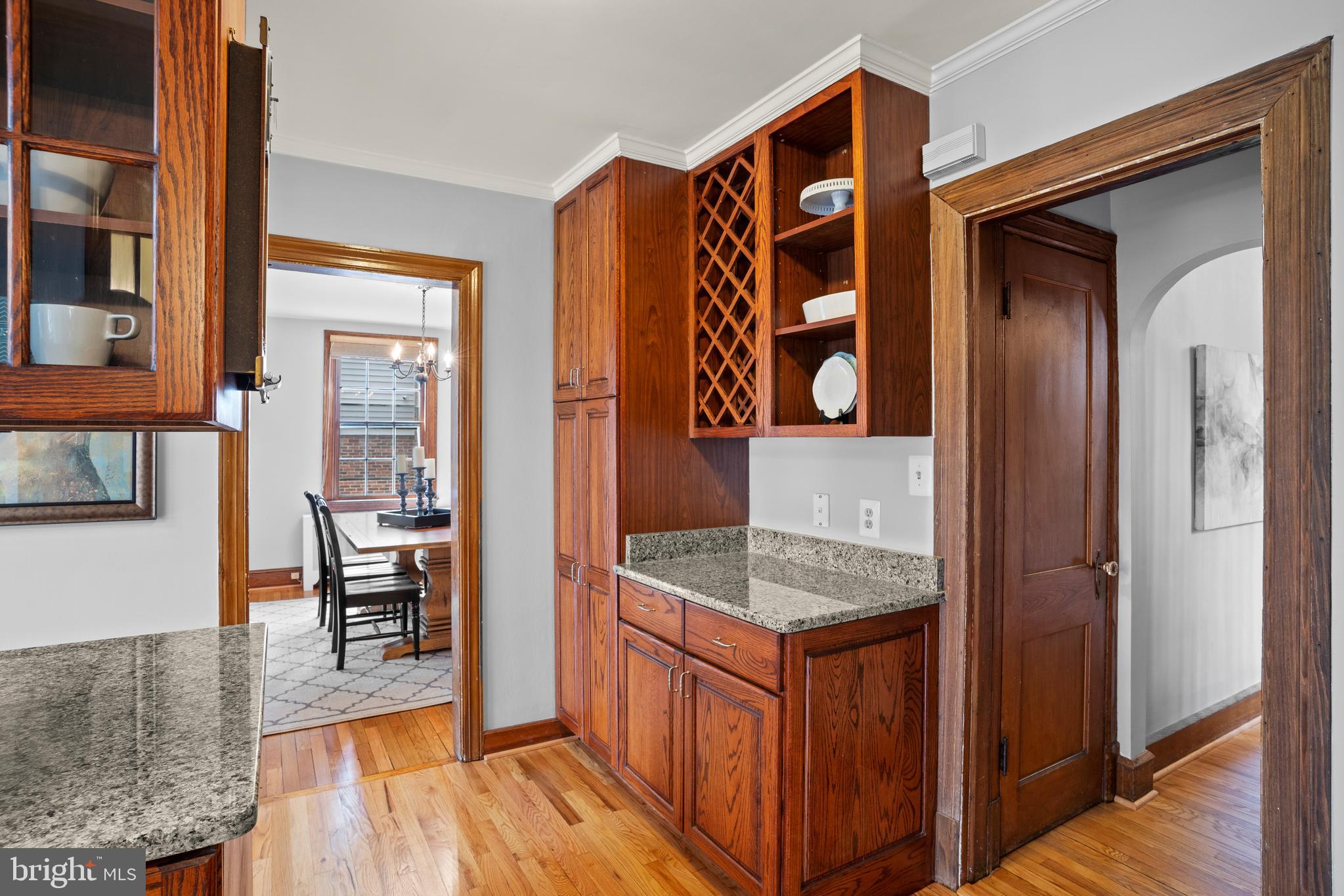 1233 Kensington Road McLean, VA 22101 - Photo 12 of 36 Gallery Image 12