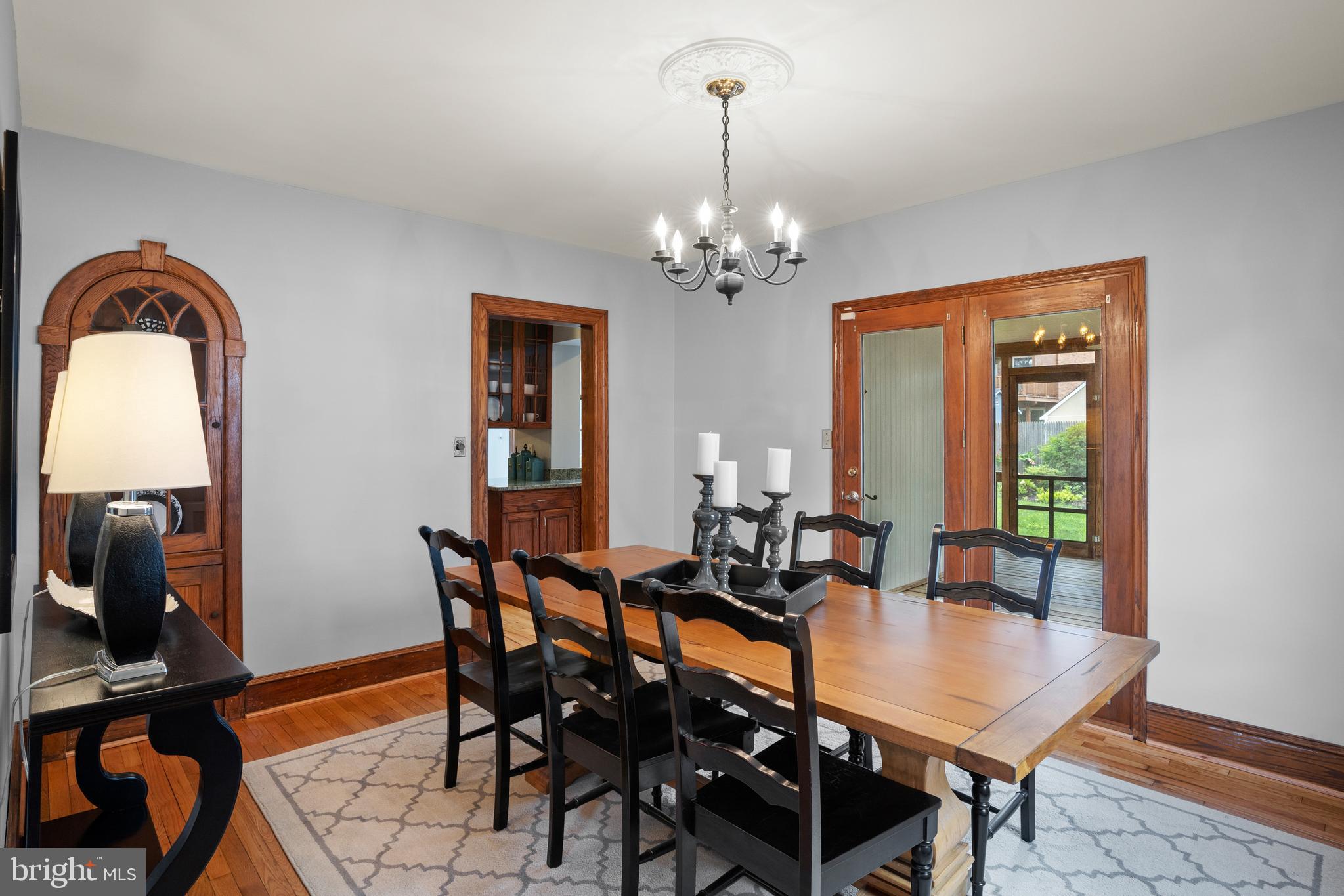 1233 Kensington Road McLean, VA 22101 - Photo 4 of 36 Gallery Image 4