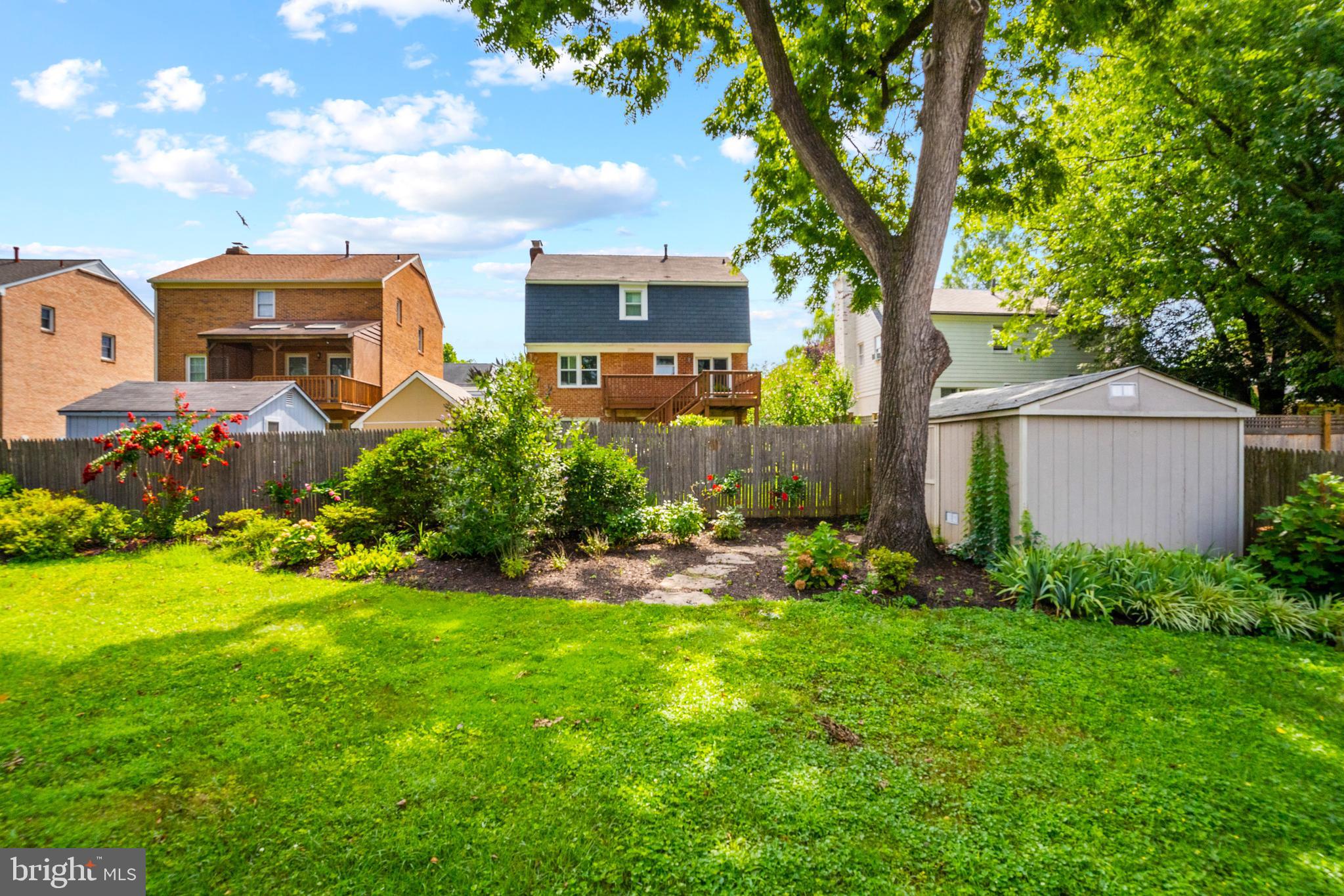 1233 Kensington Road McLean, VA 22101 - Photo 35 of 36 Gallery Image 35