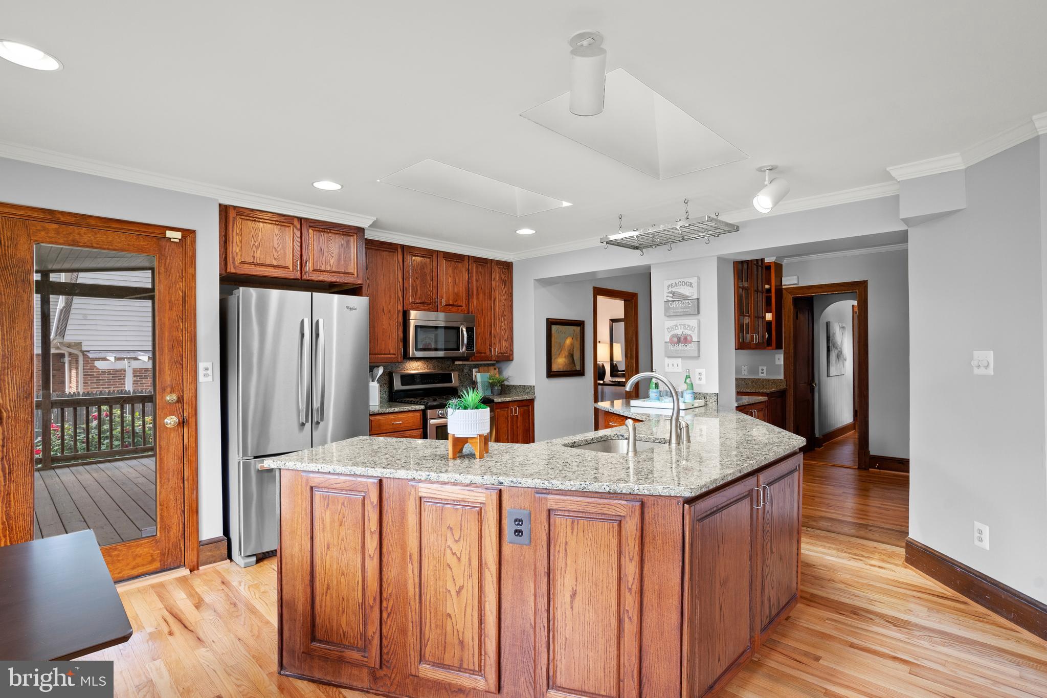 1233 Kensington Road McLean, VA 22101 - Photo 10 of 36 Gallery Image 10