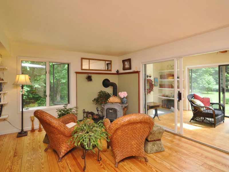 1007 Gilbert Stuart Road North Kingstown, RI 02874 - Photo 6 of 24 Exterior Front.