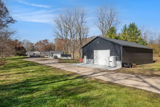 $550,000 | 8861 South Big Buck Lane, Newaygo, MI 49337