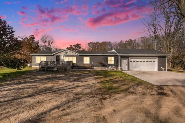 $550,000 | 8861 South Big Buck Lane, Newaygo, MI 49337