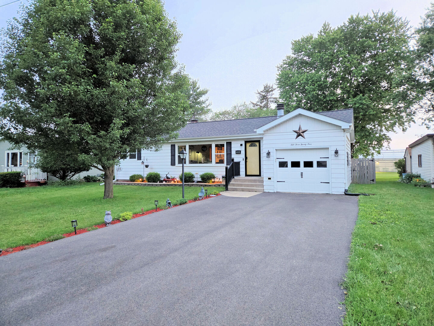 5324 South Wendell Drive Rochelle, IL 61068 - Photo 1 of 14