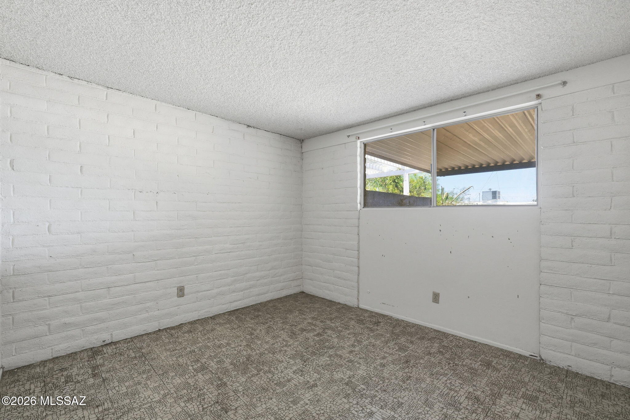 1831 West Dominy Road Tucson, AZ 85713 - Photo 23 of 38 Bedroom 2