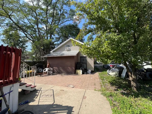 $180,000 | 15736 Lathrop Avenue, Harvey, IL 60426