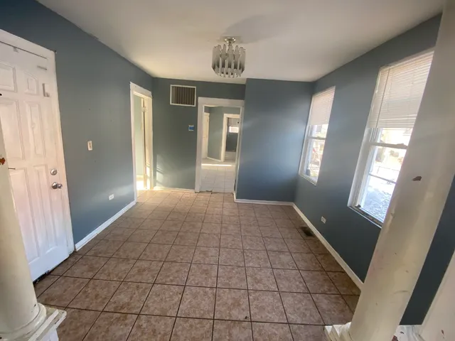 $180,000 | 15736 Lathrop Avenue, Harvey, IL 60426