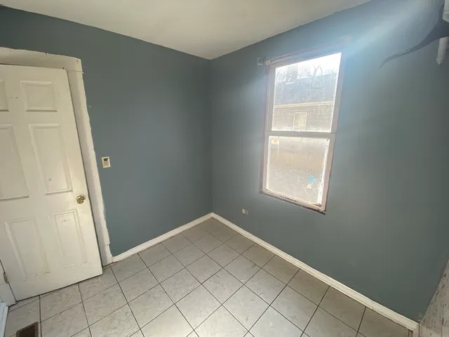 $180,000 | 15736 Lathrop Avenue, Harvey, IL 60426