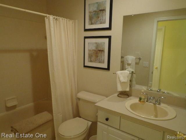 4887 Georgetown Drive Rochester, MI 48306 - Photo 13 of 23 PIX 018.jpg