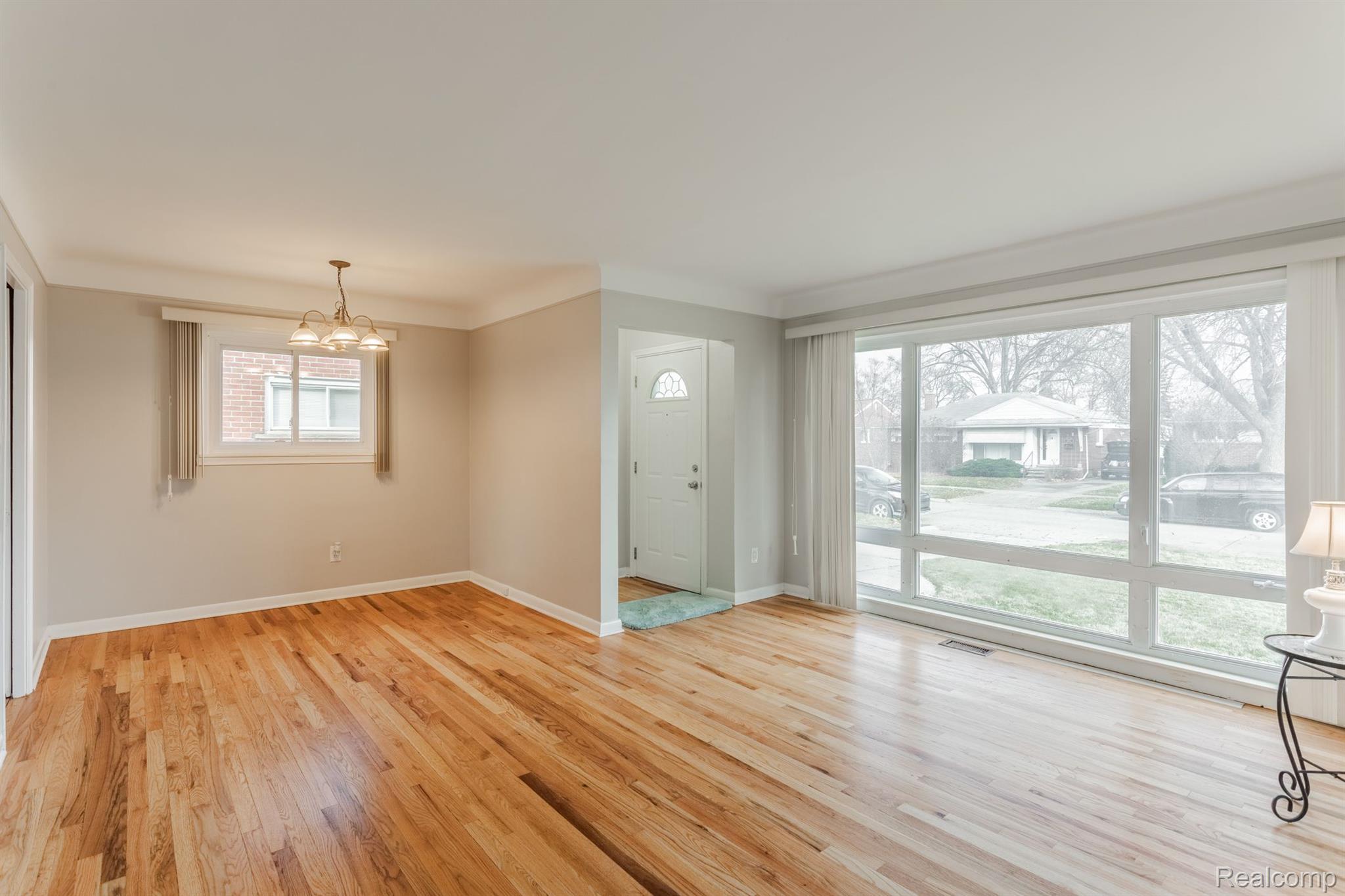 13141 Hemingway Street Redford, MI 48239 - Photo 10 of 32 Gallery Image 10