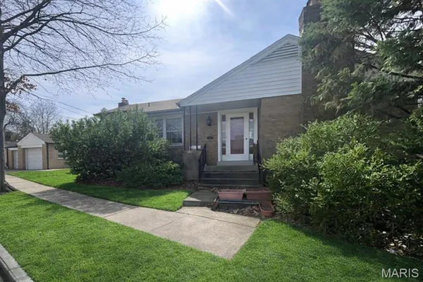 $189,900 | 6100 Carlsbad Avenue, St. Louis, MO 63116