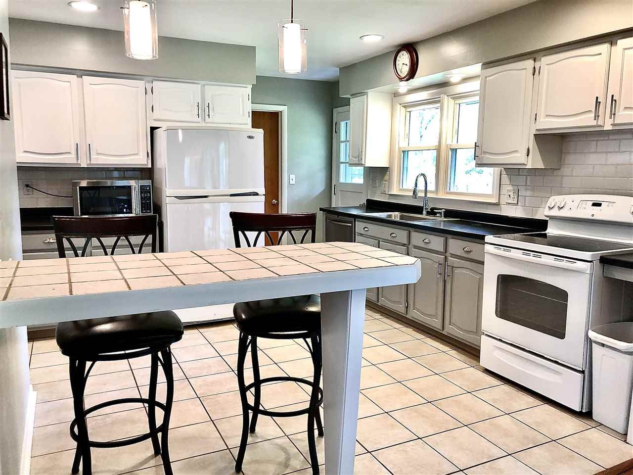 833 Springcrest Boulevard Jackson, MI 49203 - Photo 5 of 49 Photo 5