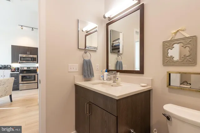 $1,595 | 18 West Girard Avenue, Unit 302, Philadelphia, PA 19123