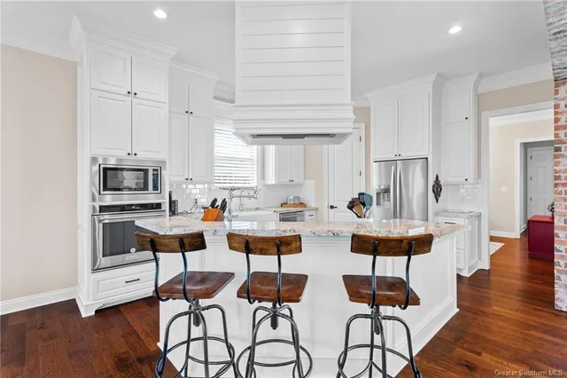 $559,900 | 4104 Calypso Court, Lake Charles, LA 70605