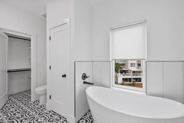 $3,430,000 | 34 Gulf Breeze Court, Destin, FL 32541