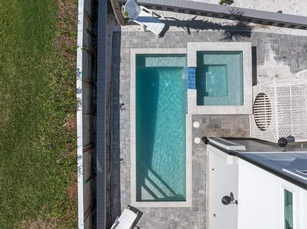 $3,430,000 | 34 Gulf Breeze Court, Destin, FL 32541