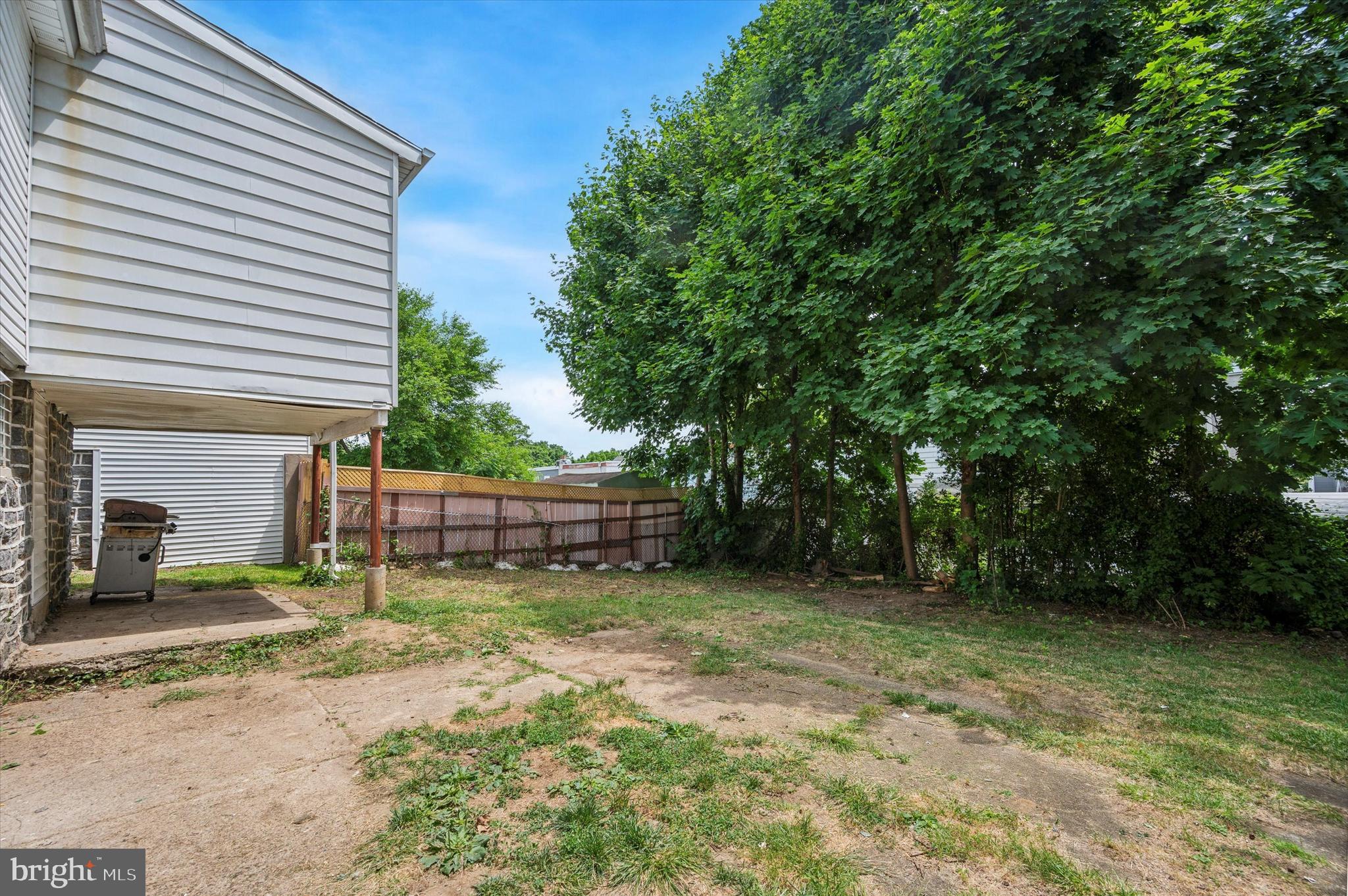 109 Kenmore Road Upper Darby, PA 19082 - Photo 20 of 21 Backyard