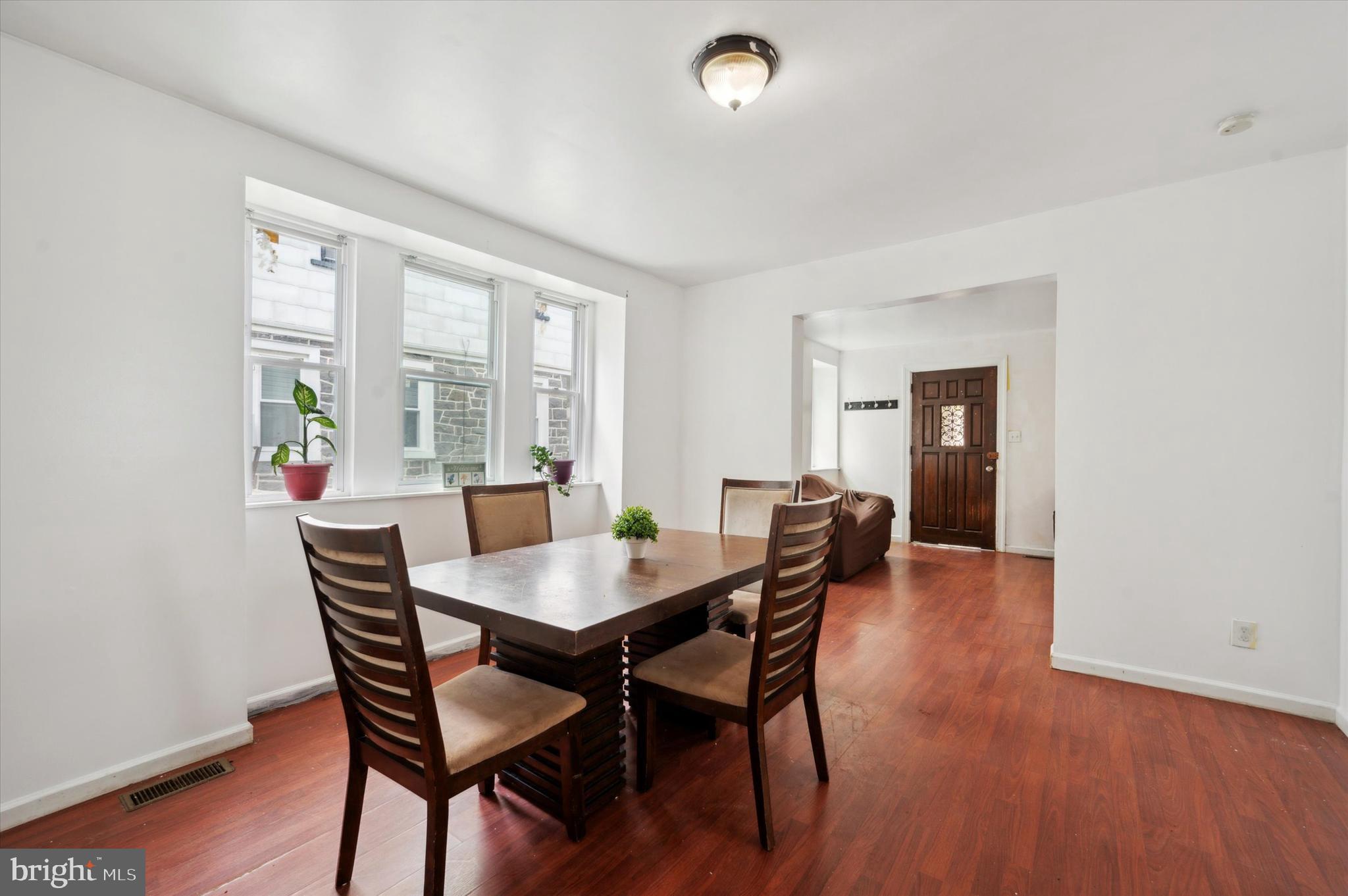 109 Kenmore Road Upper Darby, PA 19082 - Photo 7 of 21 Dining Room