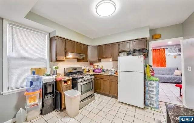 $539,999 | 538 Summer Street, Paterson, NJ 07501